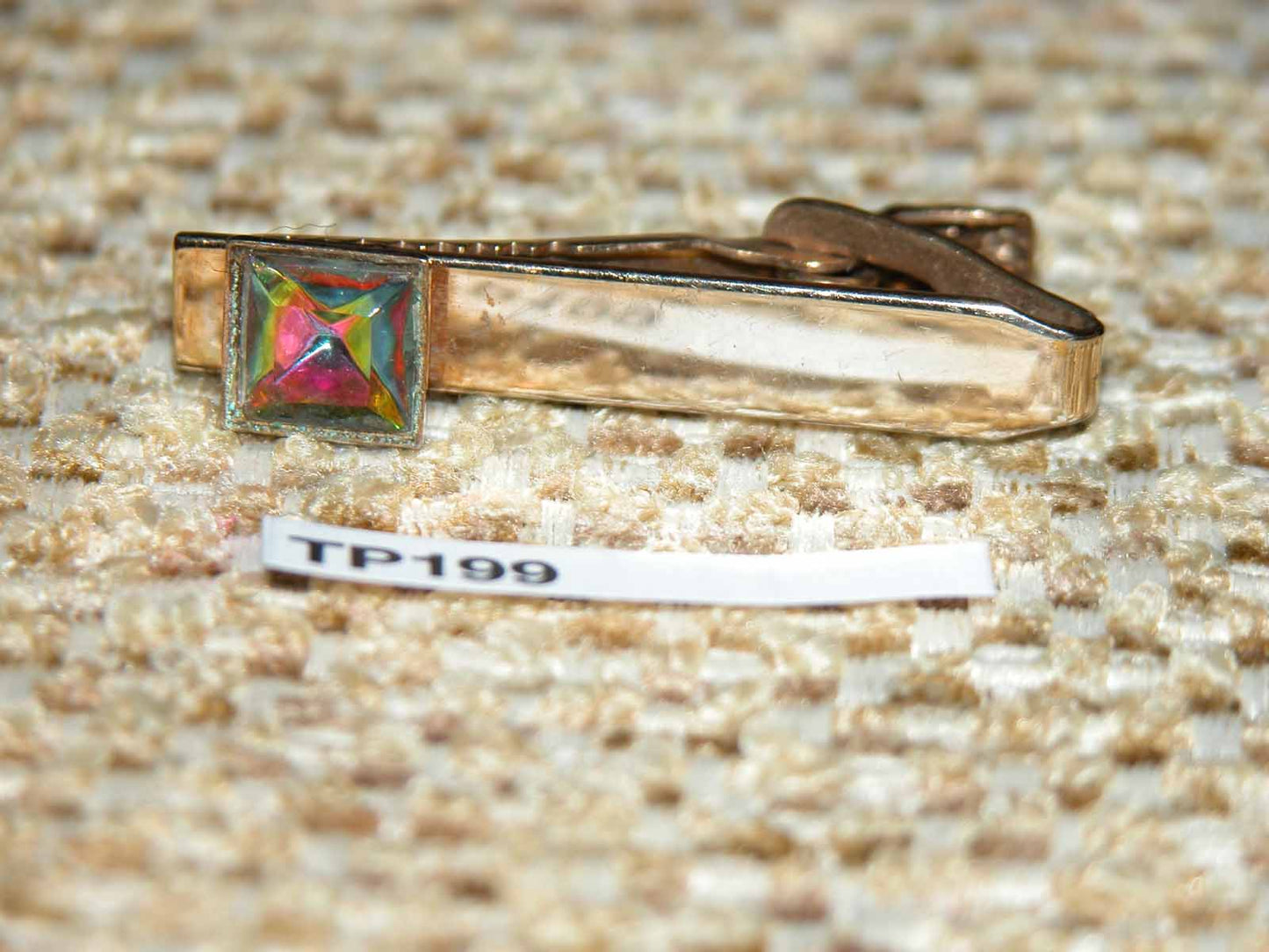 Vintage gold metal iridescent faceted glass stone tie clip