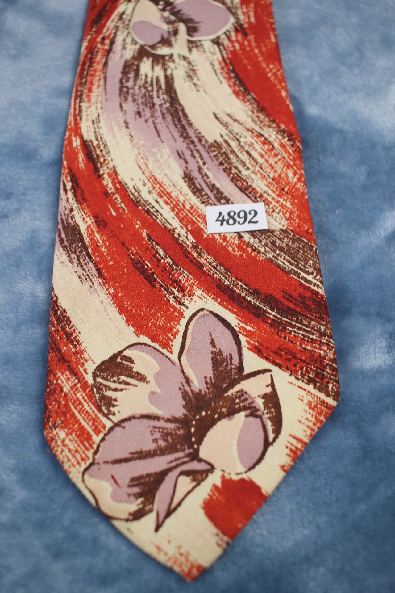 Vintage1940s/50s red lilac cream floral pattern swing tie