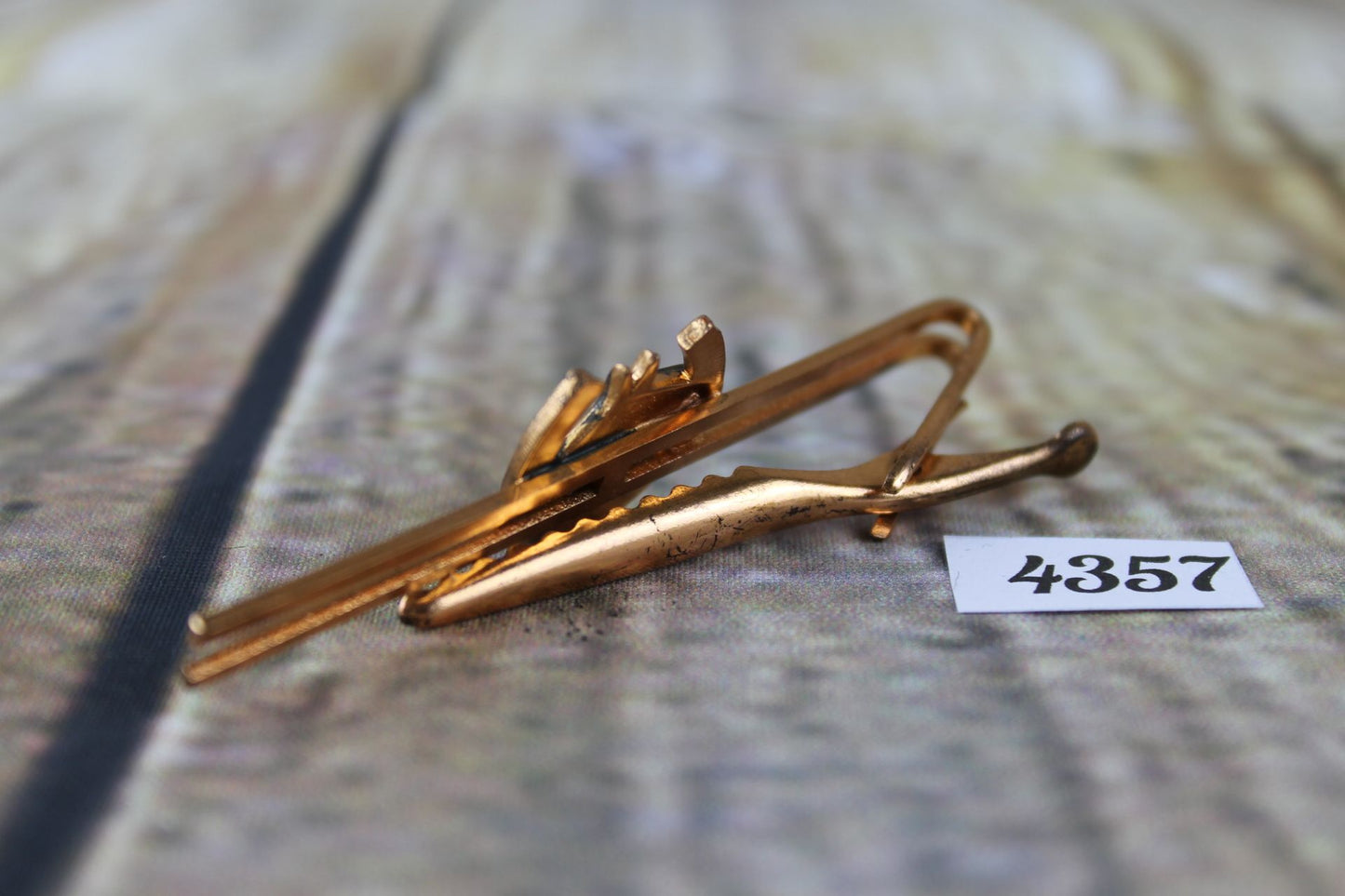 Vintage wide copper finish with horseshoe and horses head design tie clip