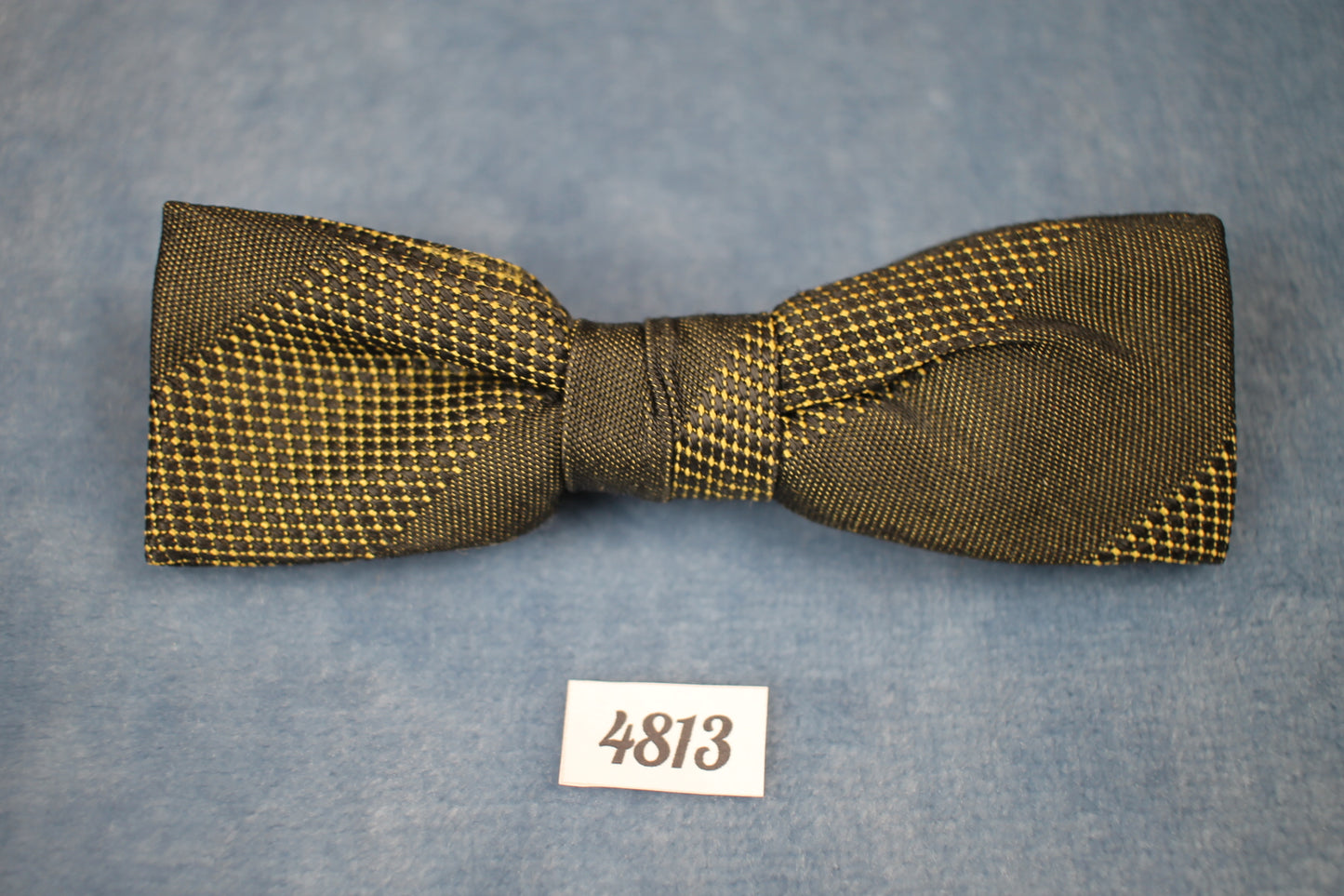 Vintage pre-tied clip on 2 layer black gold pattern bow tie