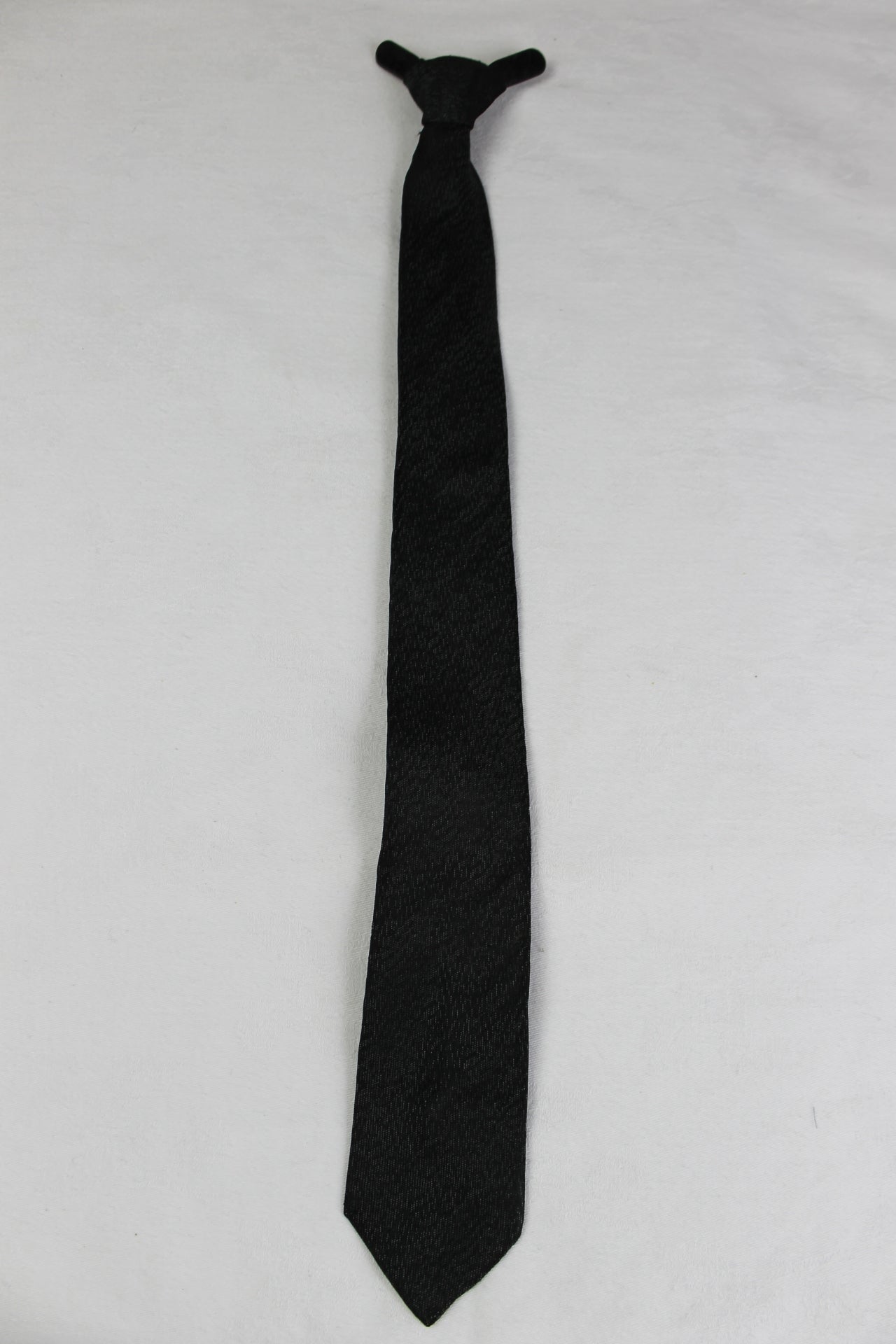 Vintage Black Grey Sharkskin Clip On Skinny Tie