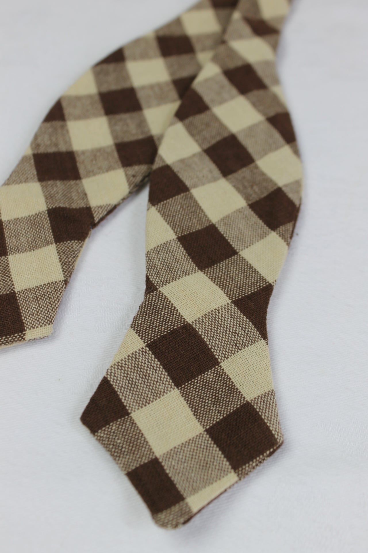 Farah Brown Cream Check Self Tie Thistle Point End Bow Tie