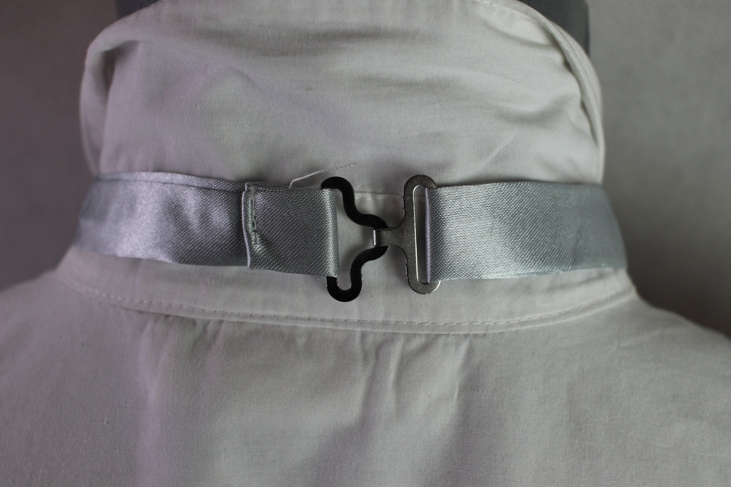 Vintage pre-tied silver grey wedding cravat adjustable