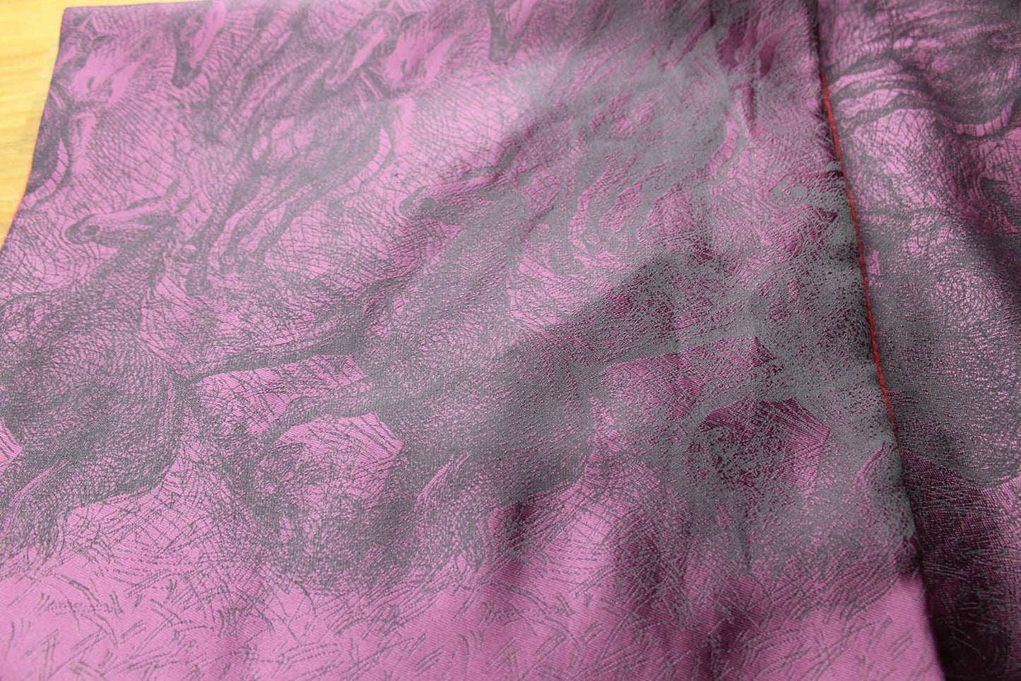 Vintage Mens Horse Print Reversible Fringed Scarf Burgundy Purple Retro Mod