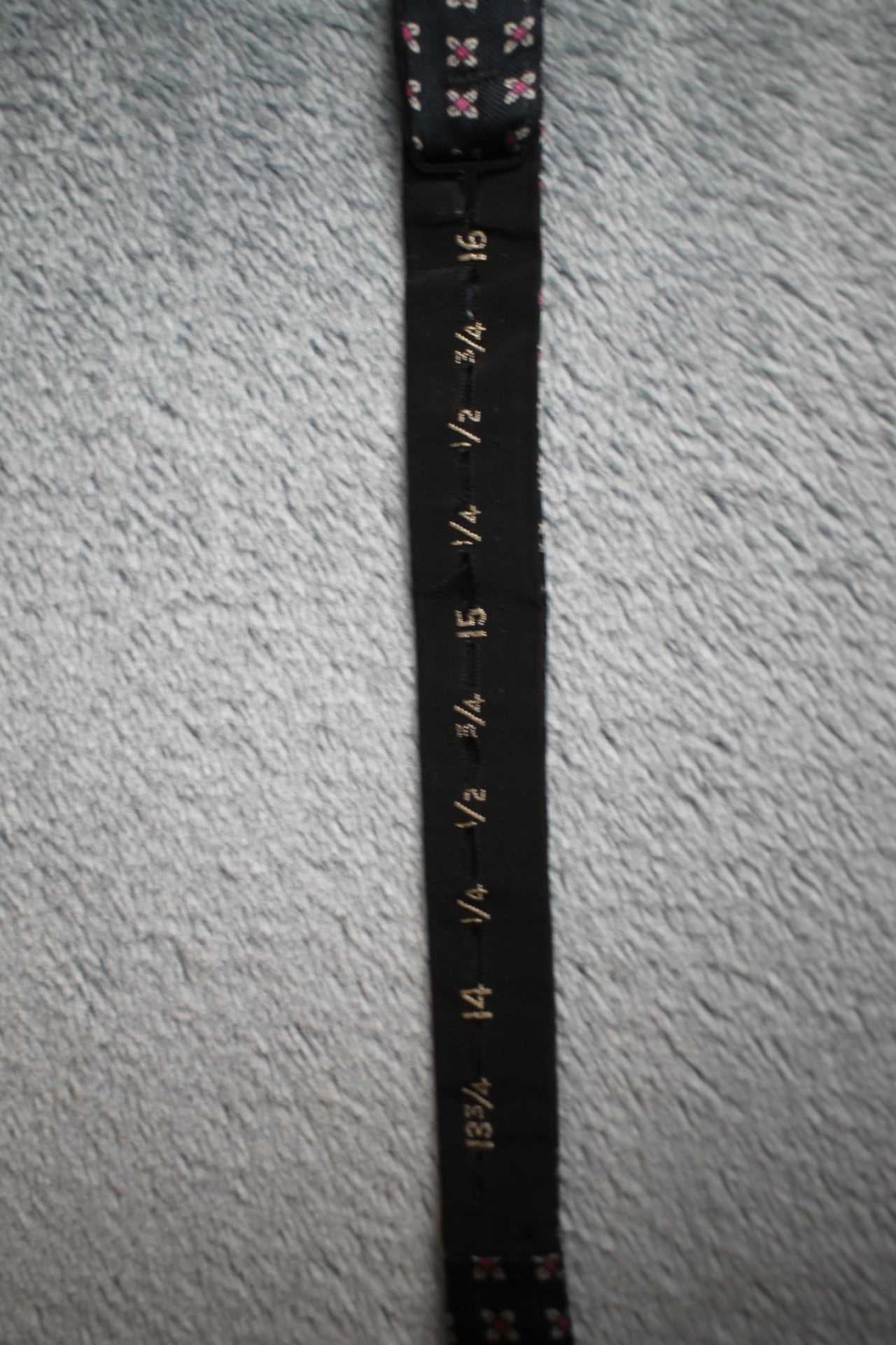 Vintage Raquet Club self tie thistle end all silk blue pink white daisy pattern bow tie adjustable