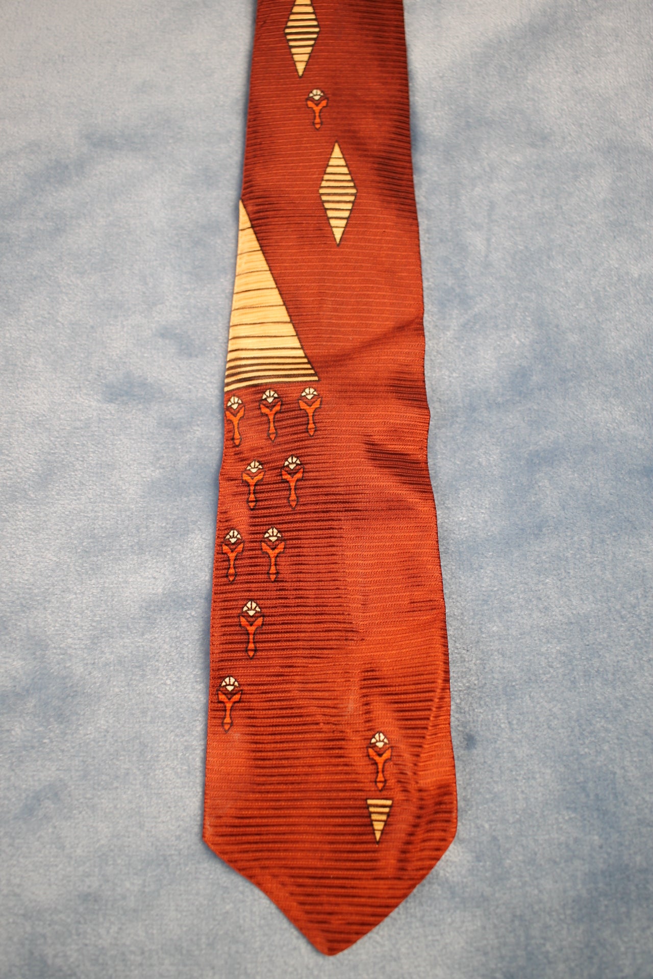 Vintage Famous Barr Co 1940s/50s bronze gold pattern tie