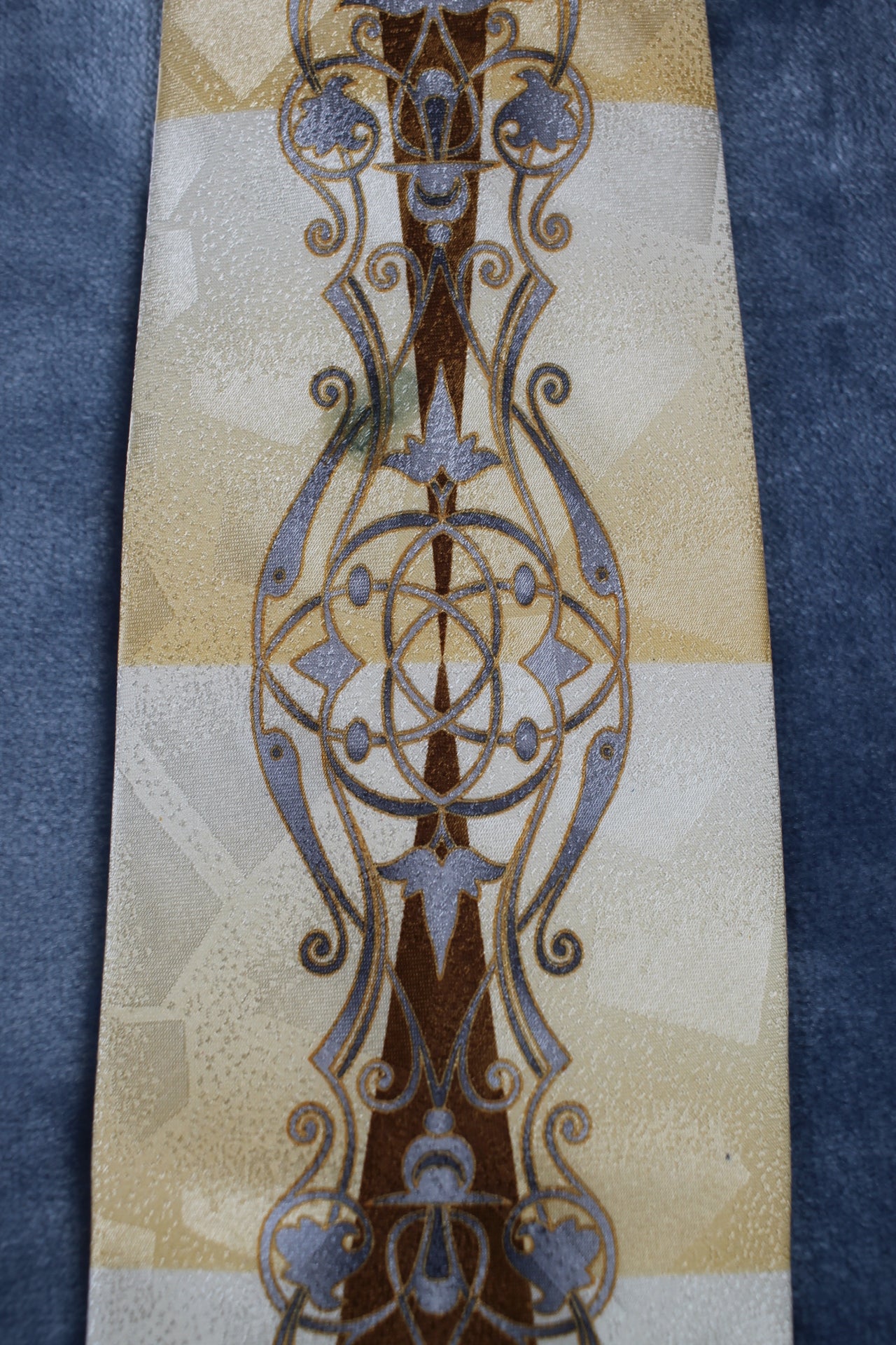 Vintage Fratello Hand Made1940s/50s cream bronze blue pattern swing tie