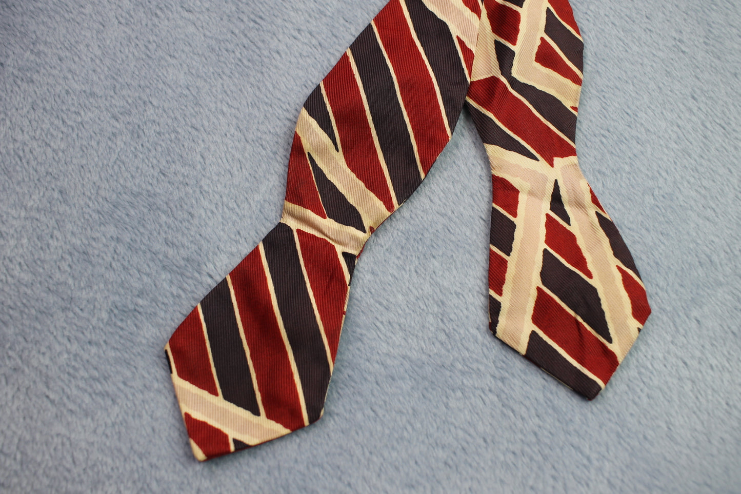 Vintage self tie arrow end blue red cream striped pattern bow tie adjustable