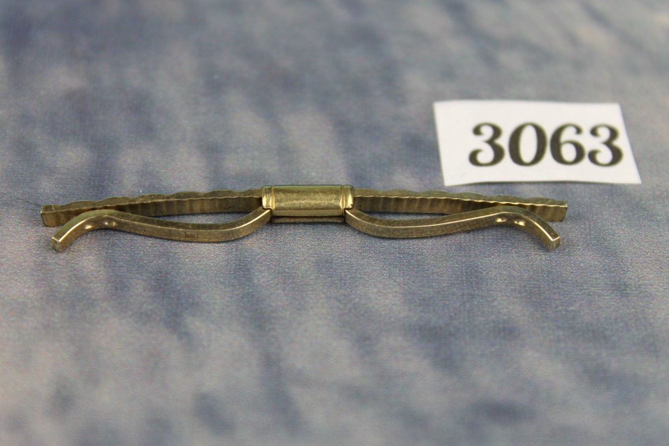 Vintage Hadley Gold Metal Collar Bar Clip Holder