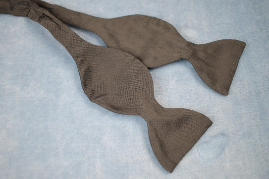 Vintage self tie thistle end black bow tie