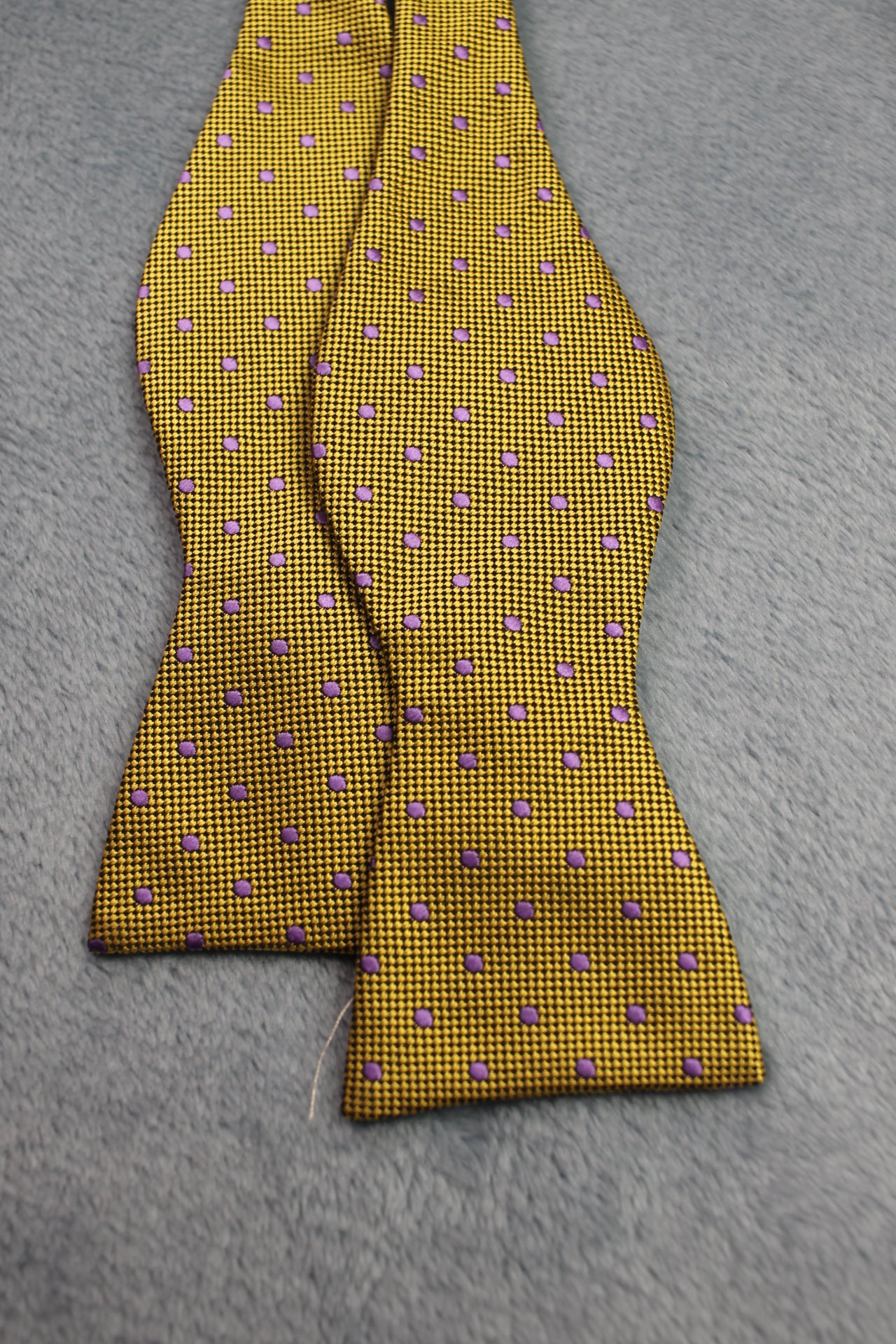Vintage self tie thistle end 100% silk yellow purple spotted pattern bow tie adjustable