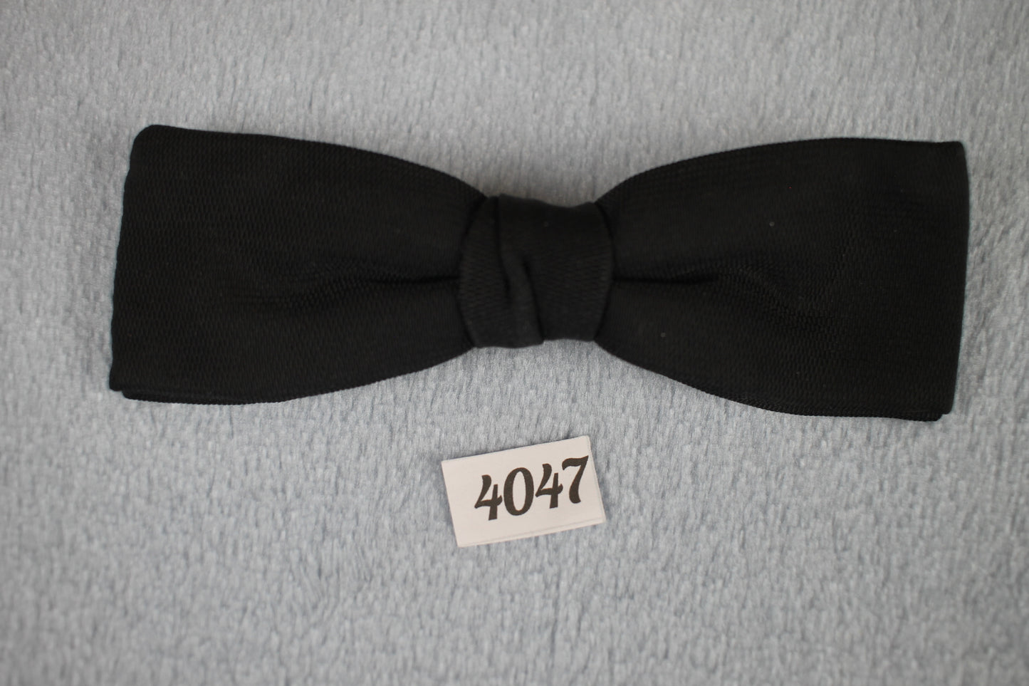 Vintage pre-tied clip on black classic bow tie