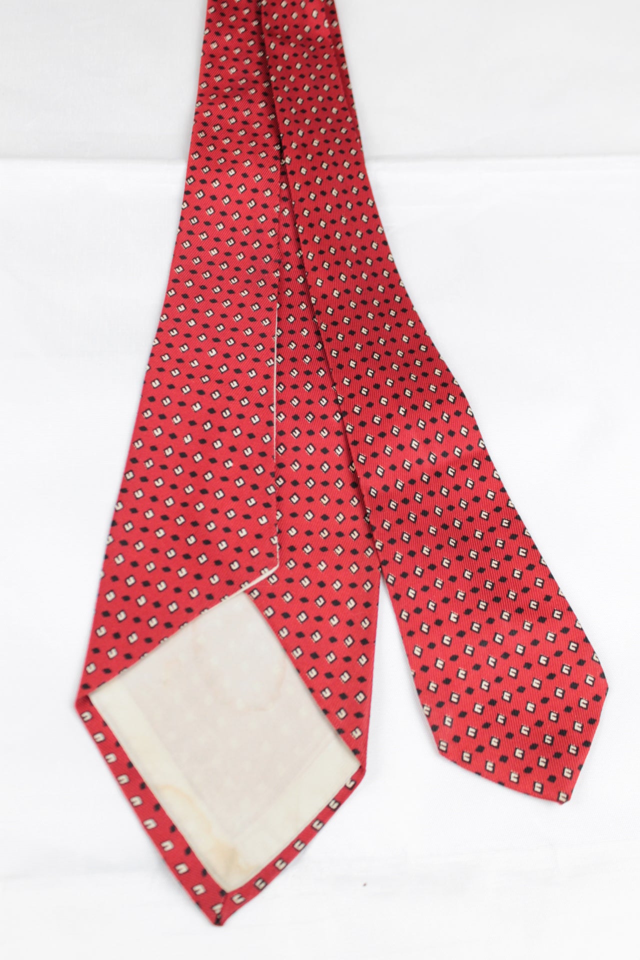 Vintage 1960s Haband Rose Red Diamond Polka Dots Pattern Swing Tie