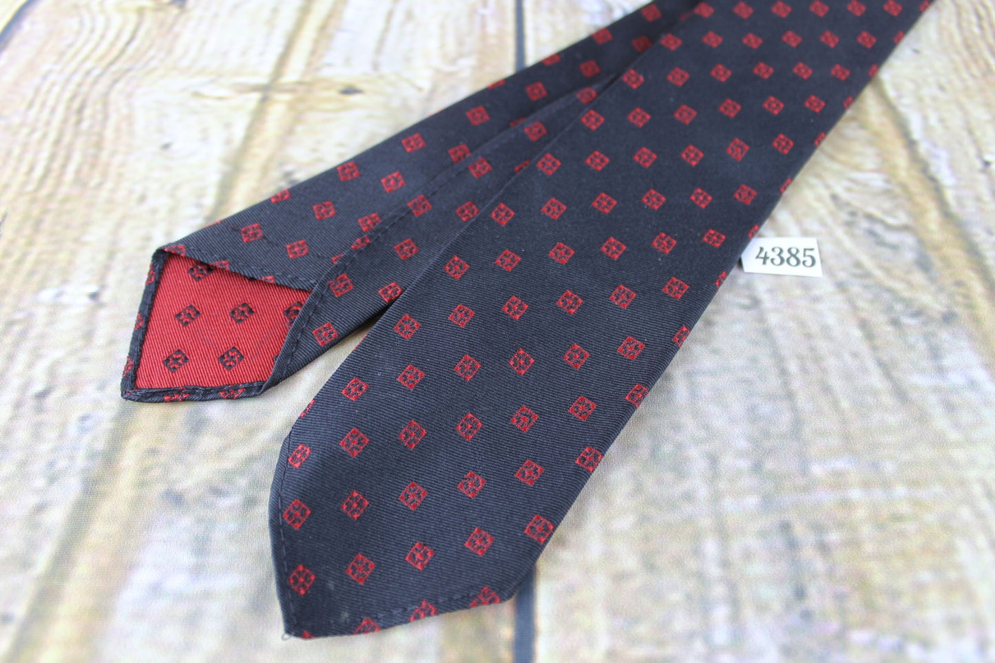 Vintage Arrow Black Burgundy Pattern Narrow Skinny Jim Mod Era Tie 1960s