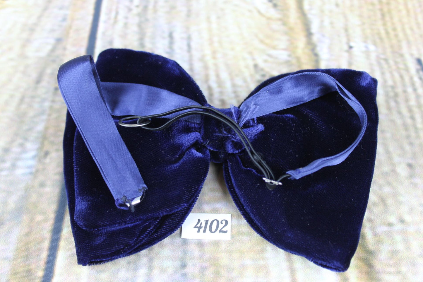 Vintage 1970s Classic Navy Velvet Pre-Tied Bow Tie Adjustable