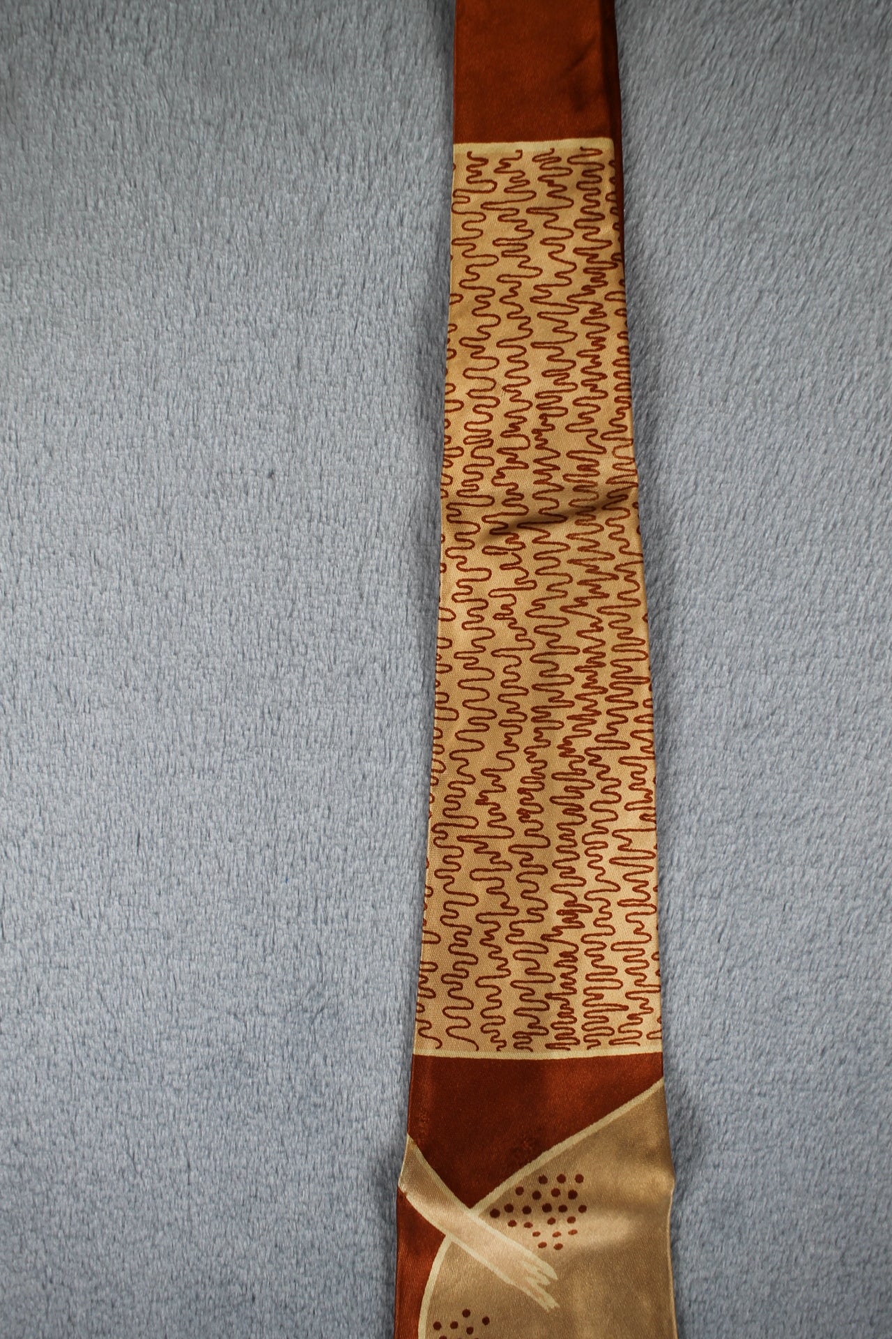 Vintage Hy Value Cravats 1940s/50s gold copper pattern swing tie