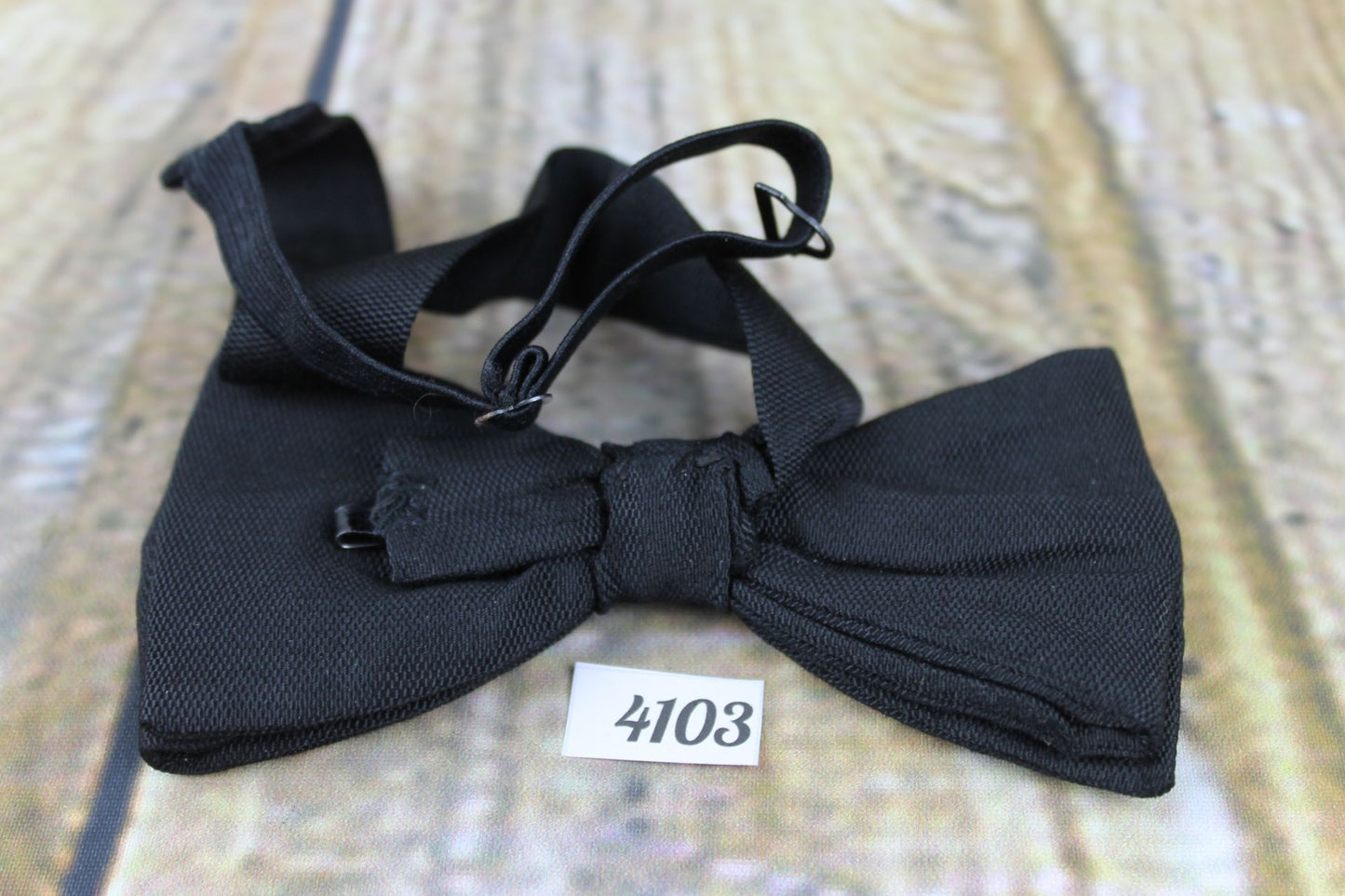 Vintage 1960s Fabulous Black Grosgrain Pre-tied Adjustable Bow Tie