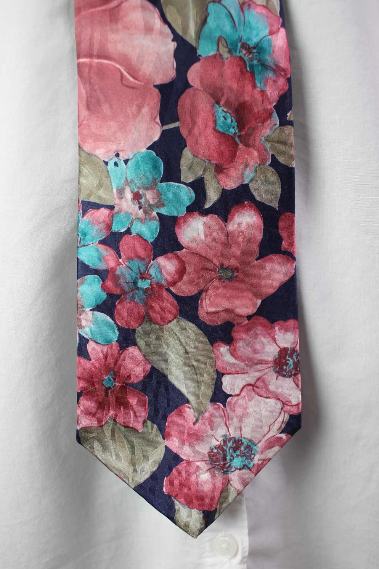 Vintage Berkman Place 1940s/1950s pink green gold floral pattern tie