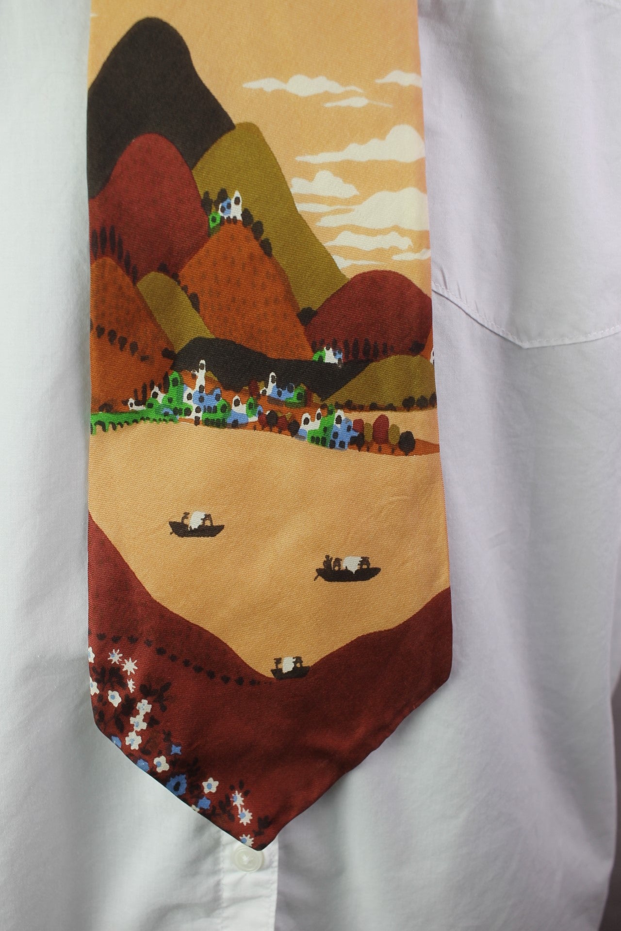 Vintage peach mountain sea and sky scene swing tie
