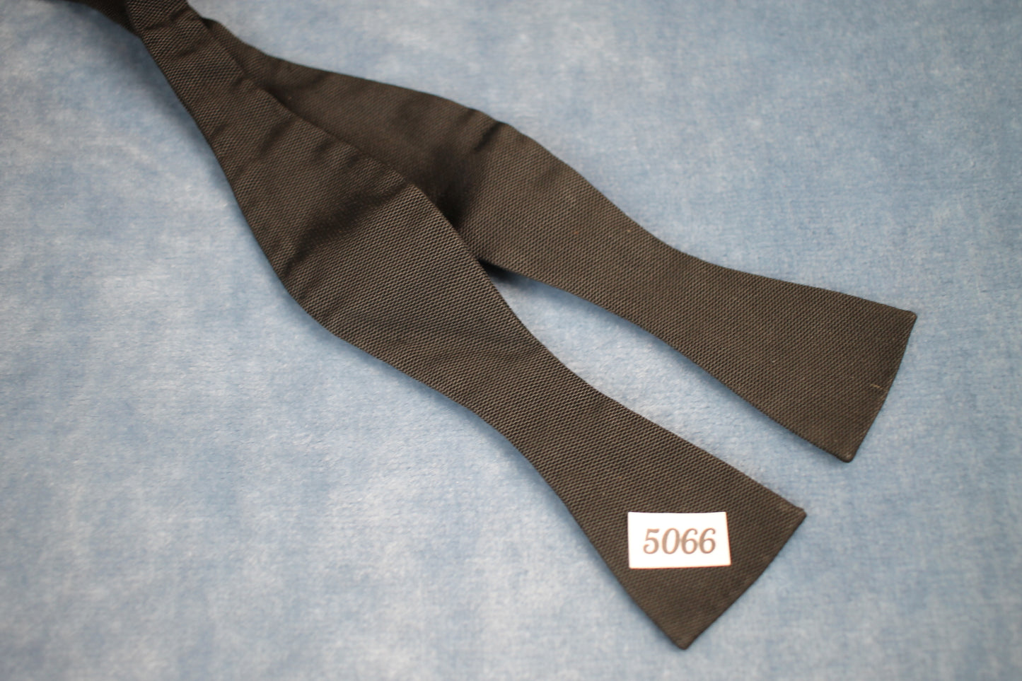 Vintage self tie thistle end black bow tie adjustable