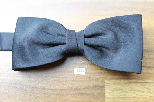 Vintage Pre-Tied Quality Classic Bow Tie Black Satin Adjustable Collar