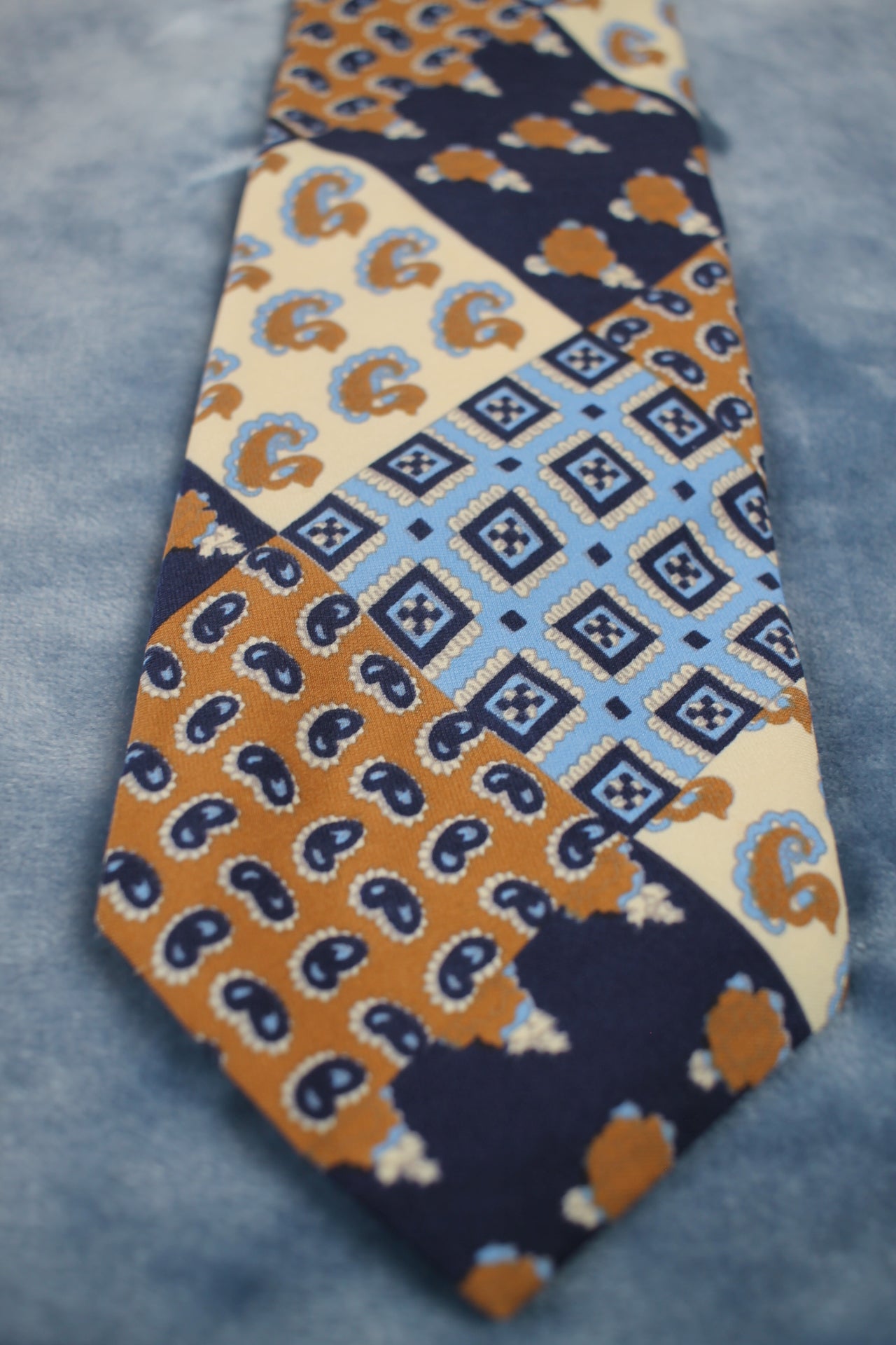Vintage Robert Stewart 1960s pattern tie