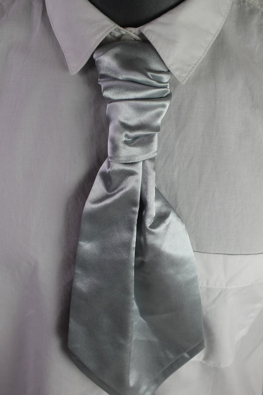 Vintage pre-tied silver grey wedding cravat adjustable