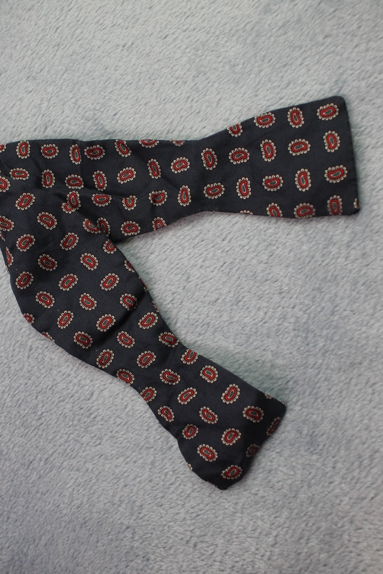 Vintage Copley self tie thistle end blue red pattern bow tie adjustable