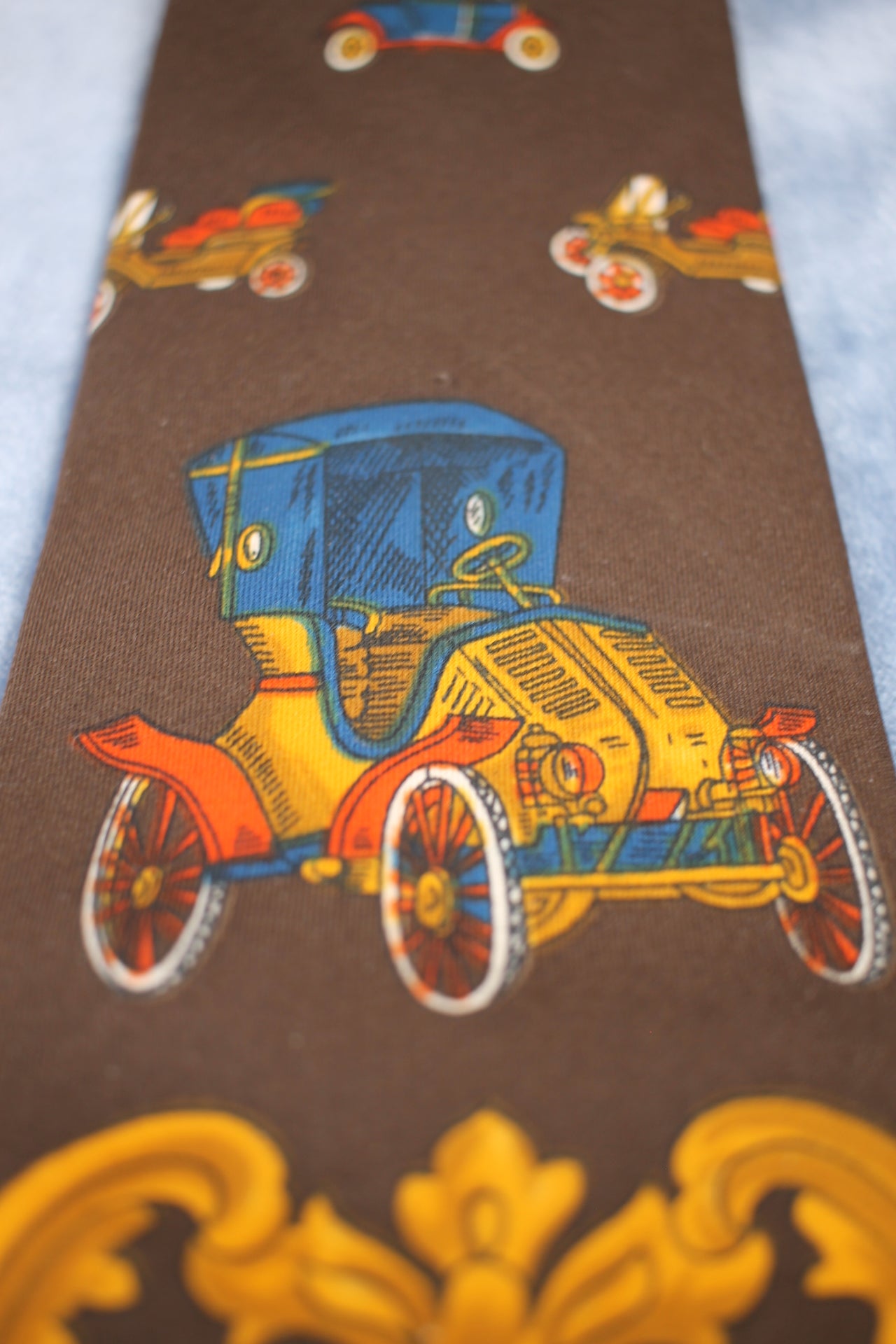 Vintage 1960s/70s vintage cars pattern tie