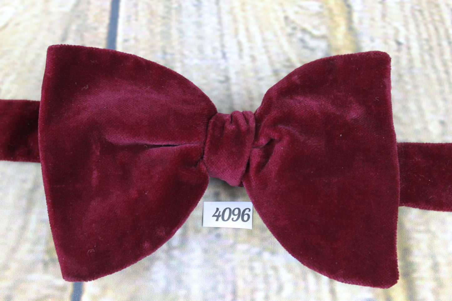 Vintage 1970s Claret Velvet Pre-Tied Bow Tie Adjustable