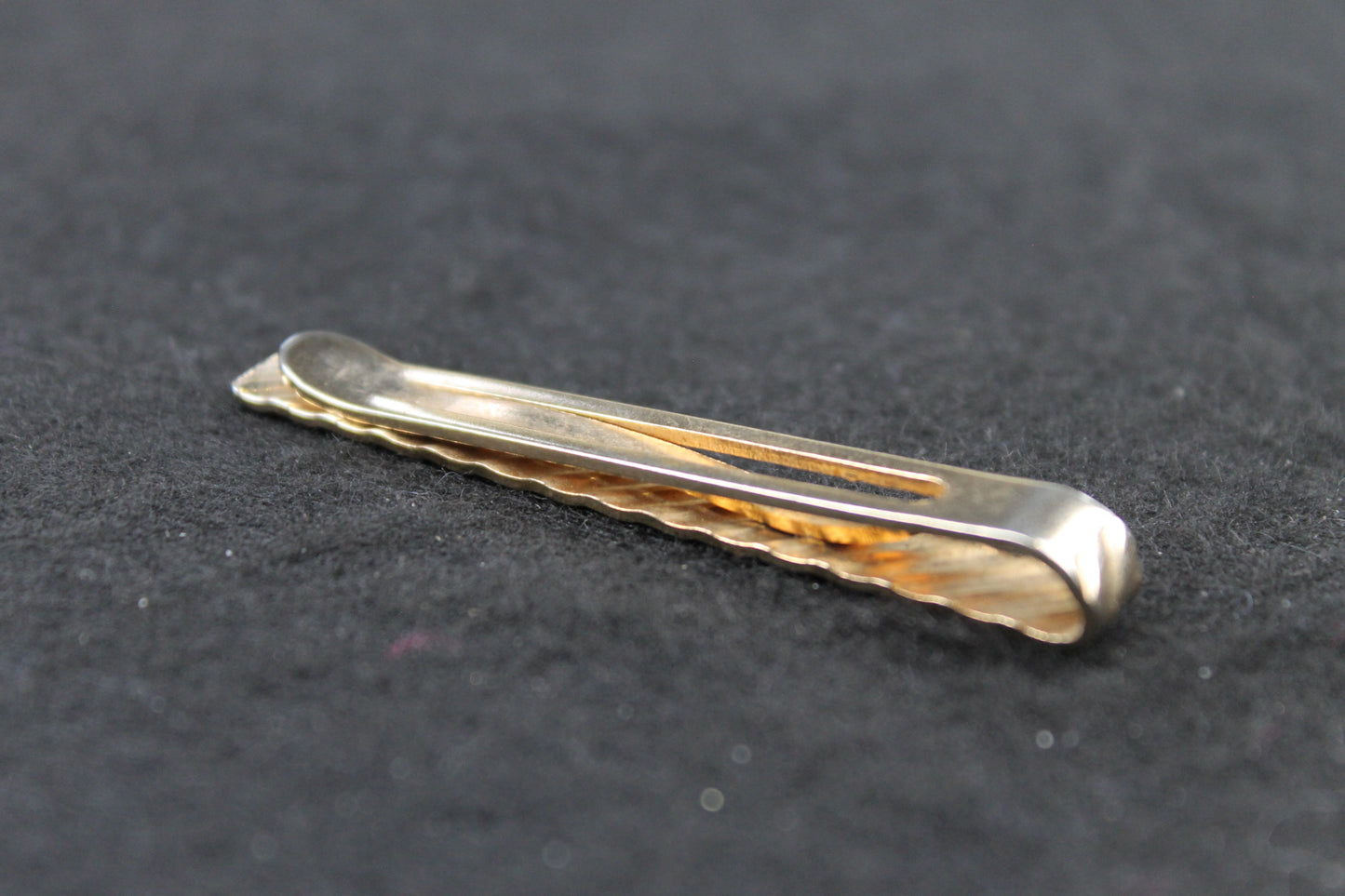 Vintage Ridged Gold Metal Tie Clip