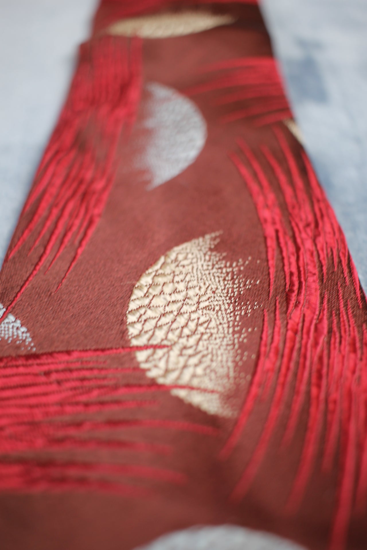 Vintage Stetson 1940s/50s red brown silver pattern swing tie