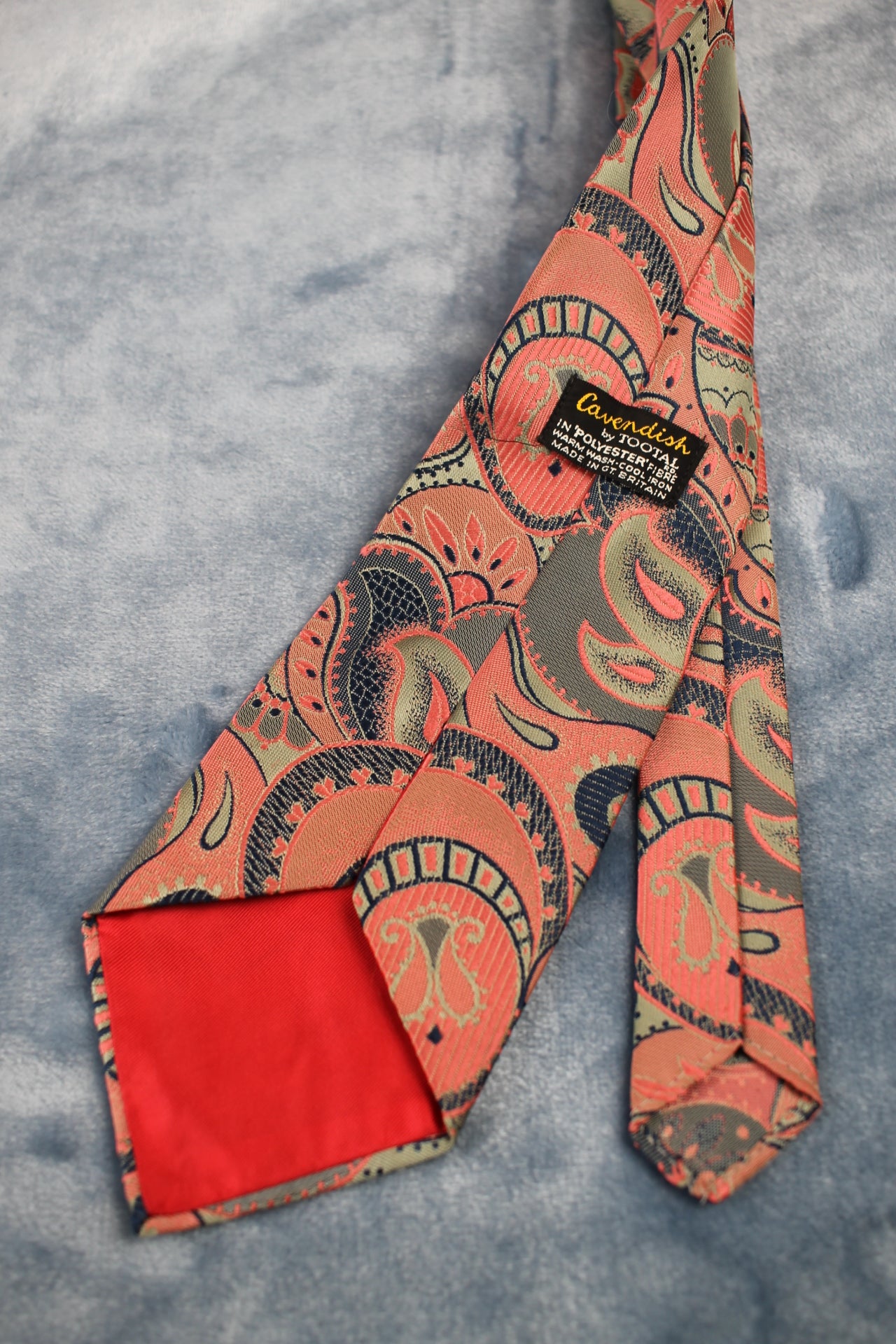 Vintage Tootal 1960s pink green pattern kipper tie