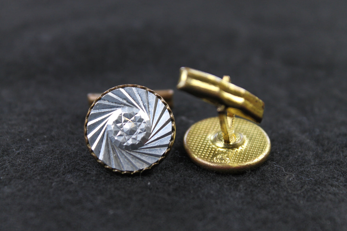 Vintage Round Spiral Cut Facet Centre Silver Face Cufflinks