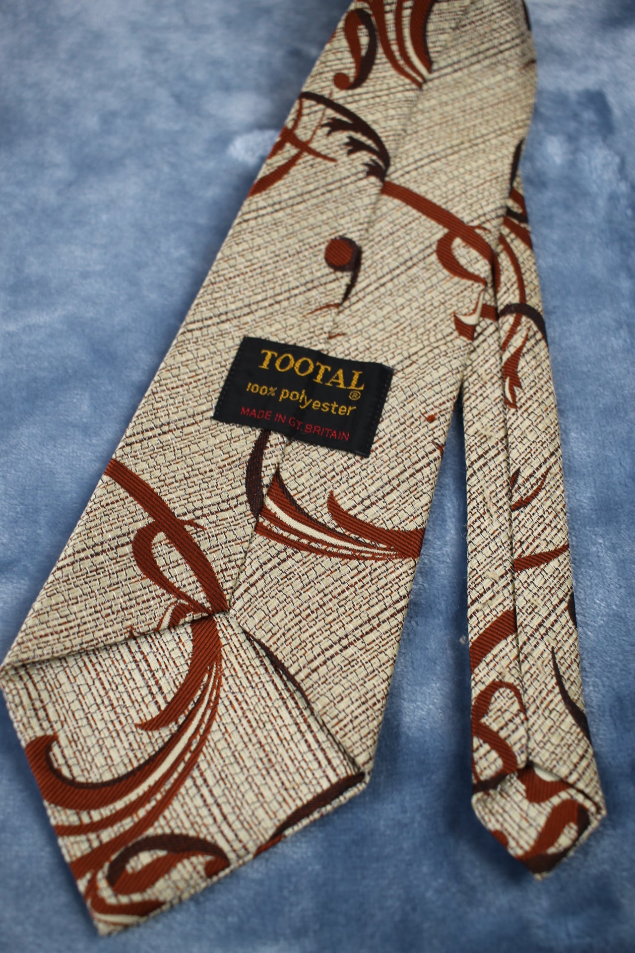 Vintage Tootal 1960s brown bronze beige pattern kipper tie
