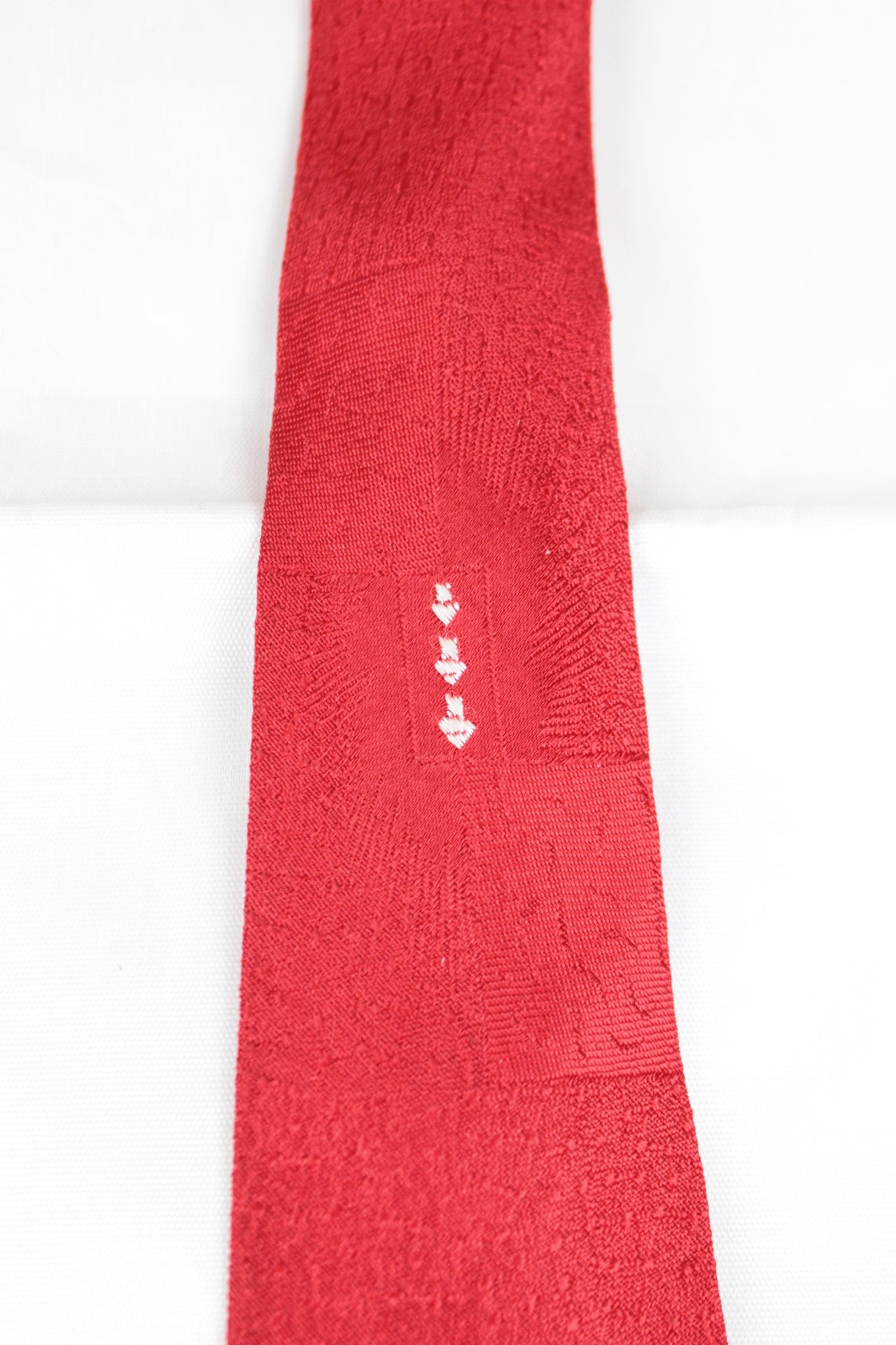 Vintage Weinstock Lubin & Co Jacquard Skinny Red Tie