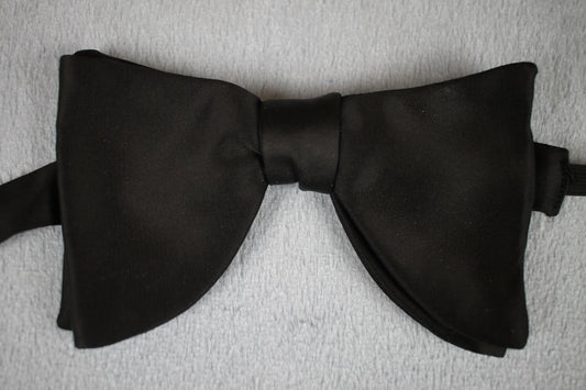 Vintage Ellis classic black pre-tied bow tie one size