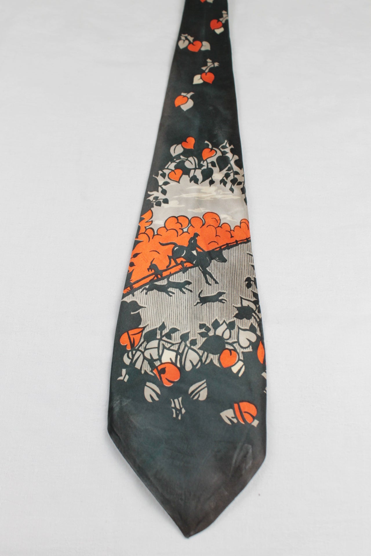 Vintage Arco Cravats hunting scene dark green orange swing tie