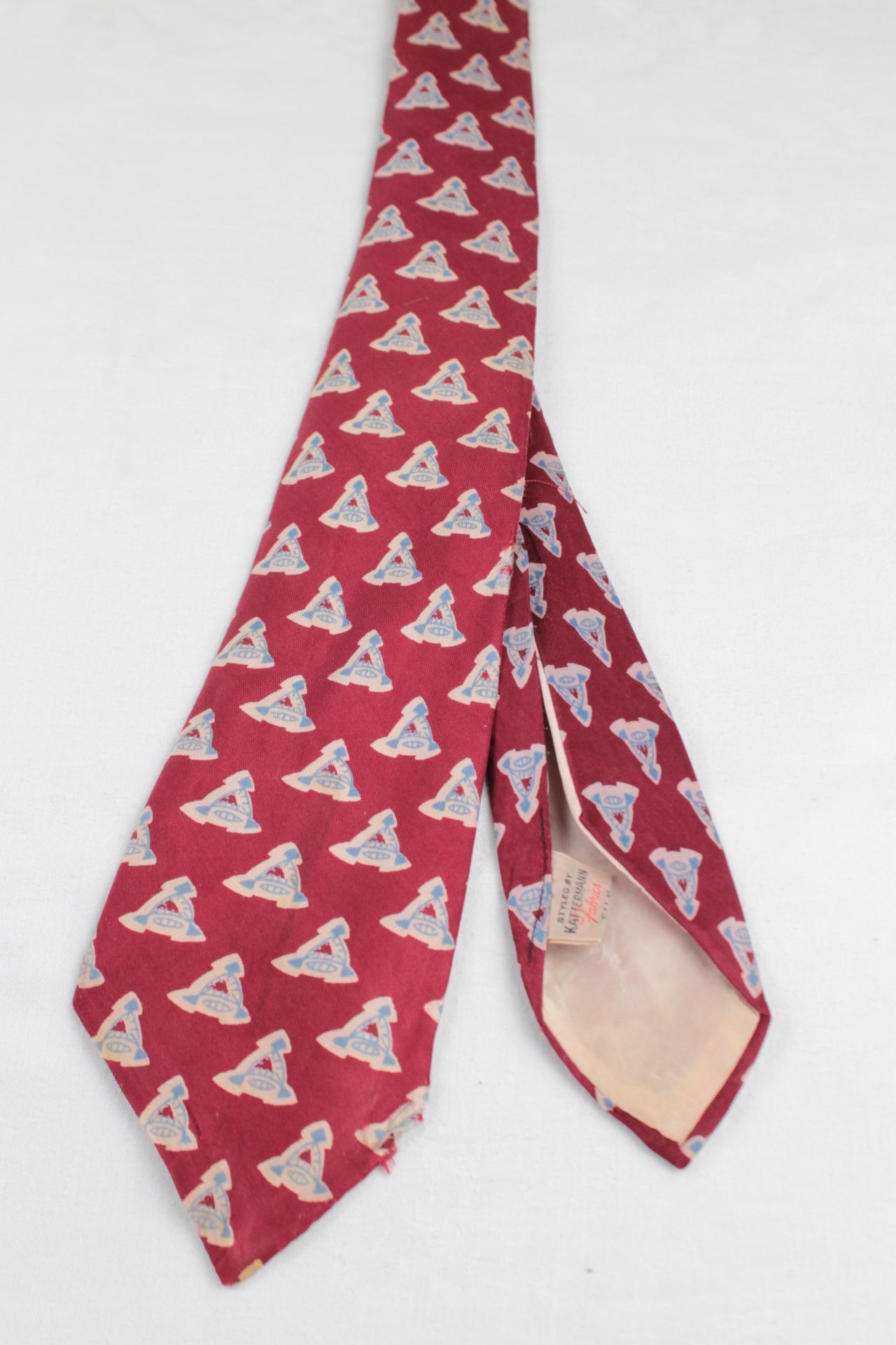 Vintage Kattermann 1940s/50s silk red blue recurring pattern swing tie