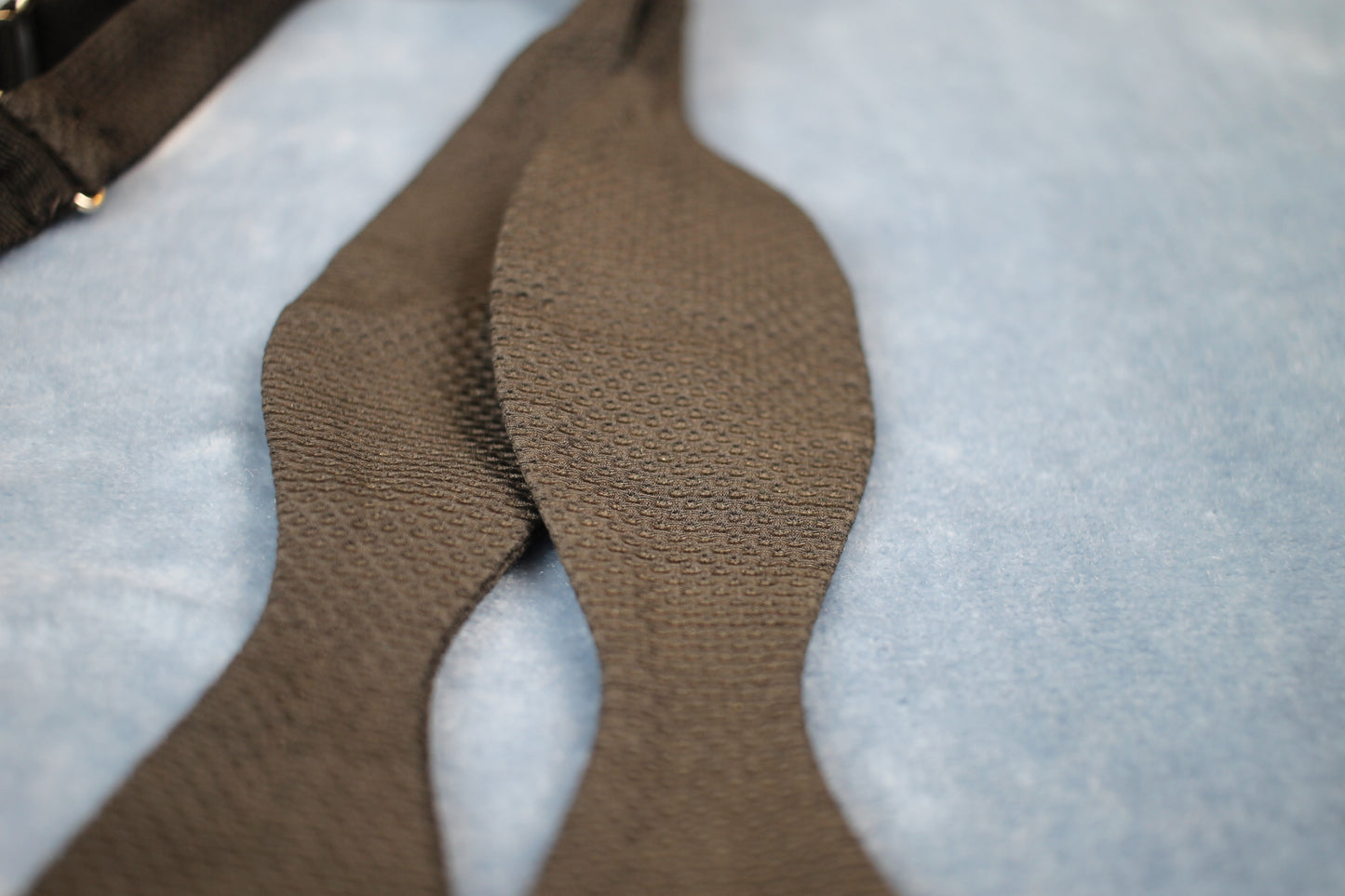Vintage self tie thistle end black textured bow tie adjustable