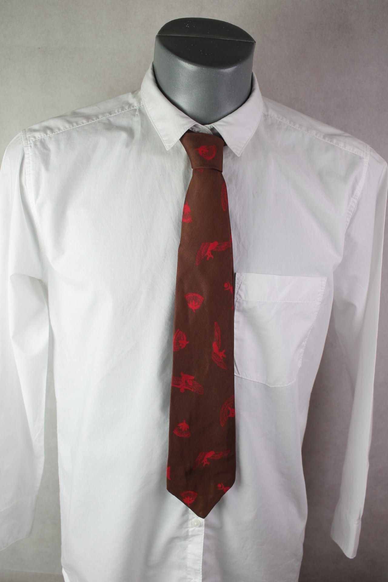 Vintage Finchley All Silk Brown Pink Eagle Motifs Pattern Tie