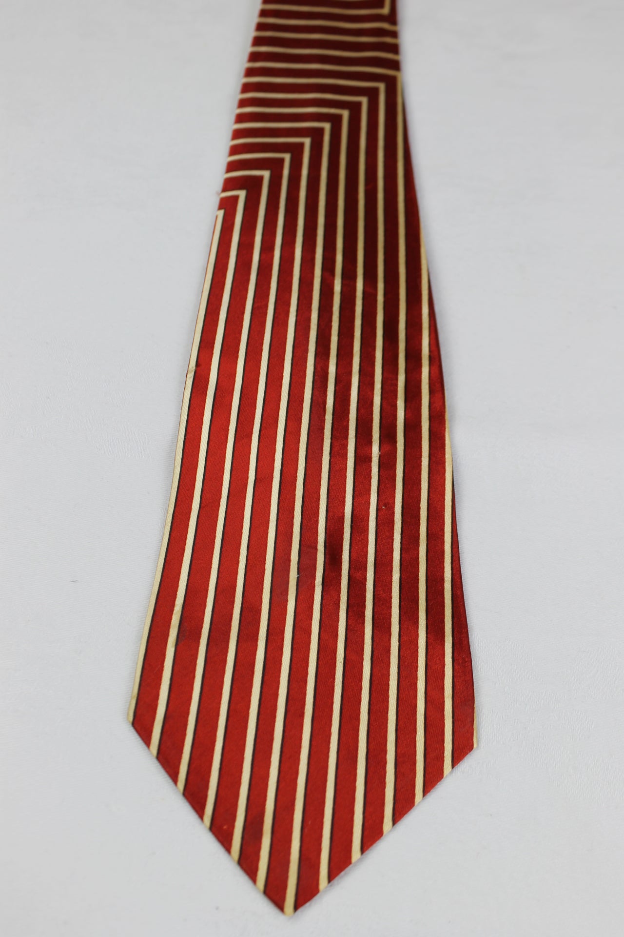 Vintage Haband Red Striped Jacquard Bitmap Tree Swing Tie 1940s/50s