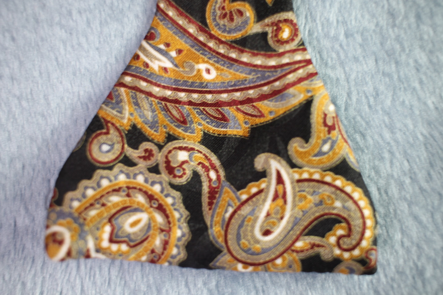 Vintage Frederick Theak silk self tie thistle end black gold paisley bow tie adjustable
