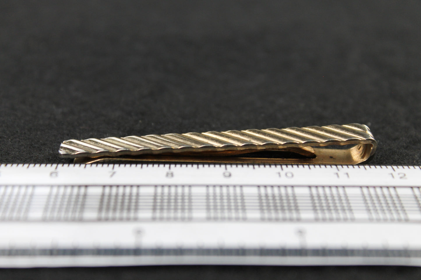 Vintage Ridged Gold Metal Tie Clip