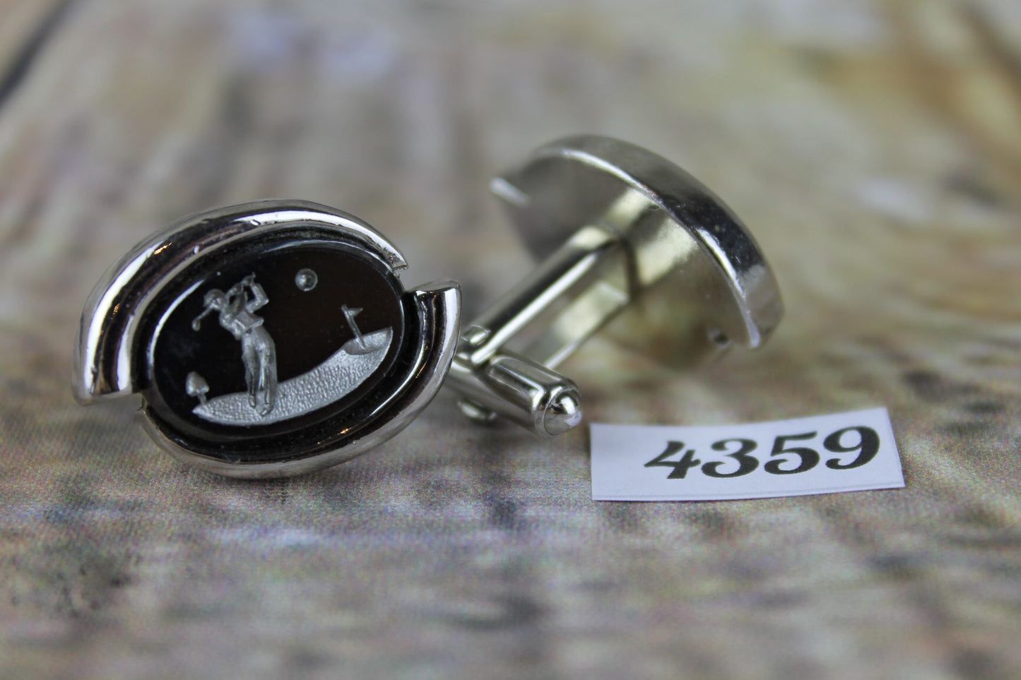 Vintage oval silver metal large engraved glass golfer centres cuff links