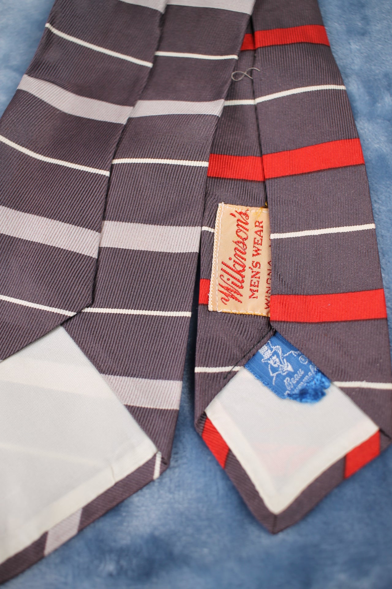 Vintage Wilkinsons Minn 1940s/50s silver red white striped tie
