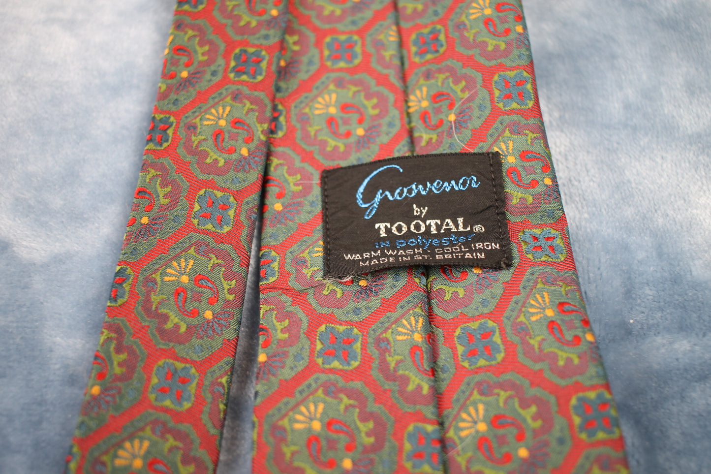 Vintage Tootal 1960s green red gold pattern kipper tie