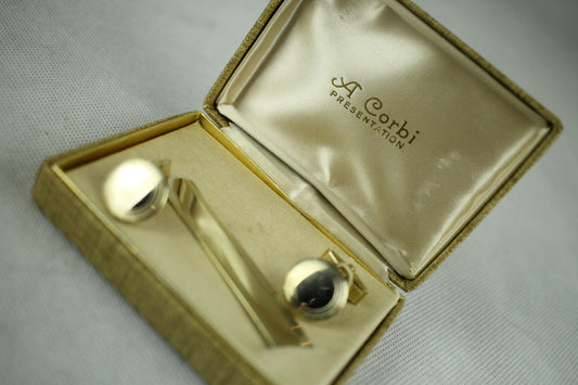 Vintage Corbi Gold Tie Bar & Cufflinks