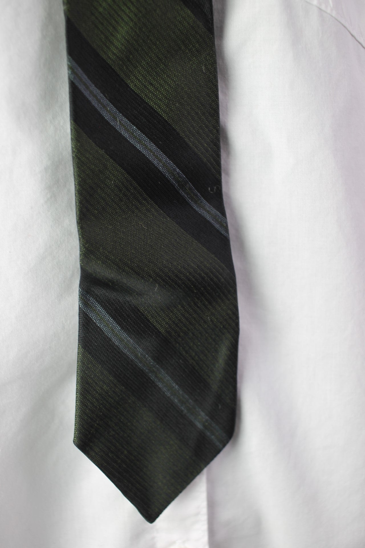 Vintage Arrow dark green black striped pattern skinny tie