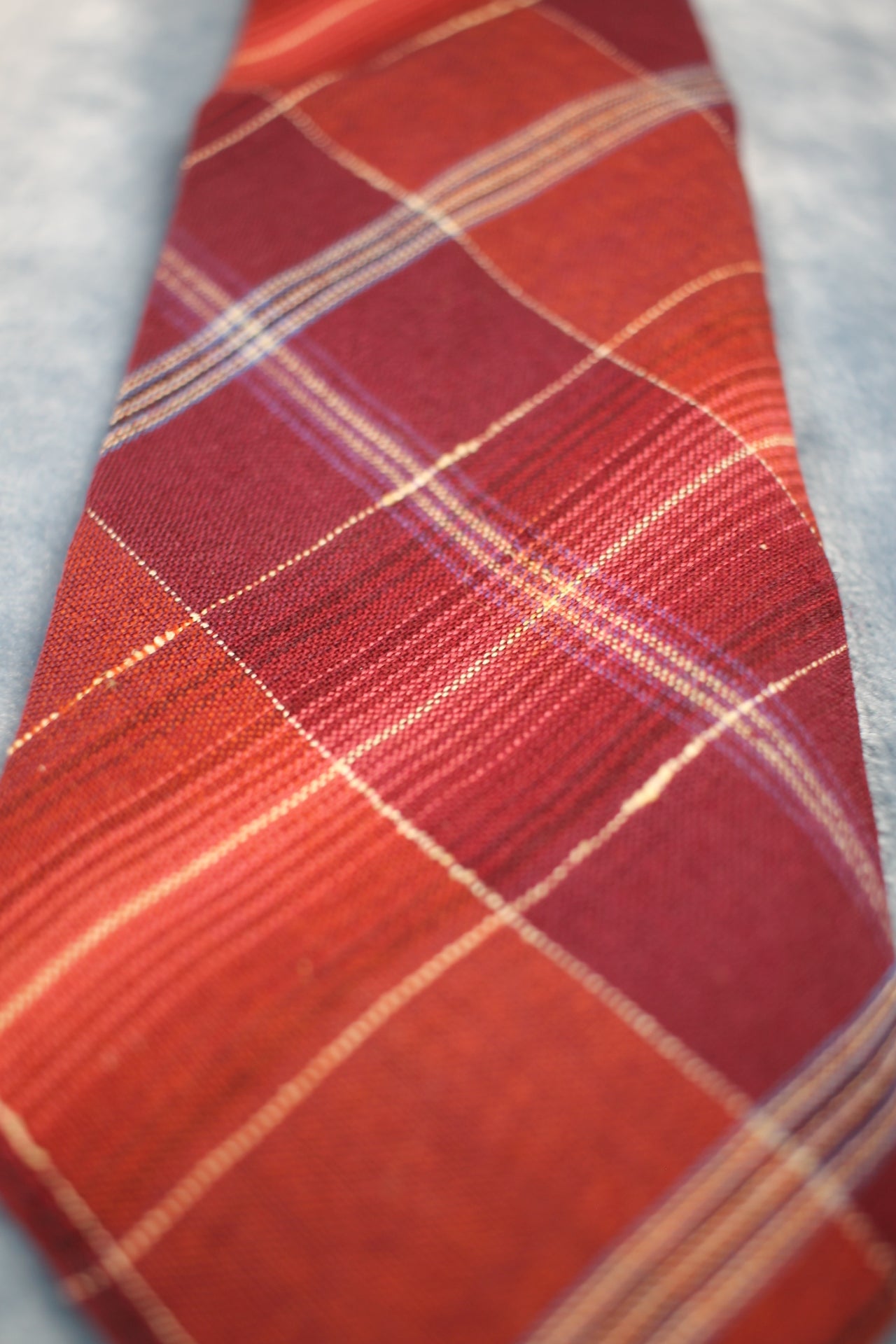 Vintage hand tailored 1940s/50s red purple check swing tie